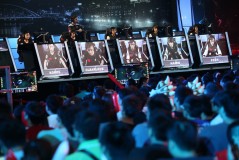 JackeyLove呼吁开放双排机制，AD选手与下路组合期待重塑默契配合